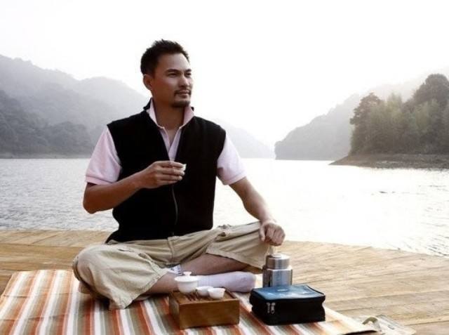 十一月生男性各个生肖组合的特征